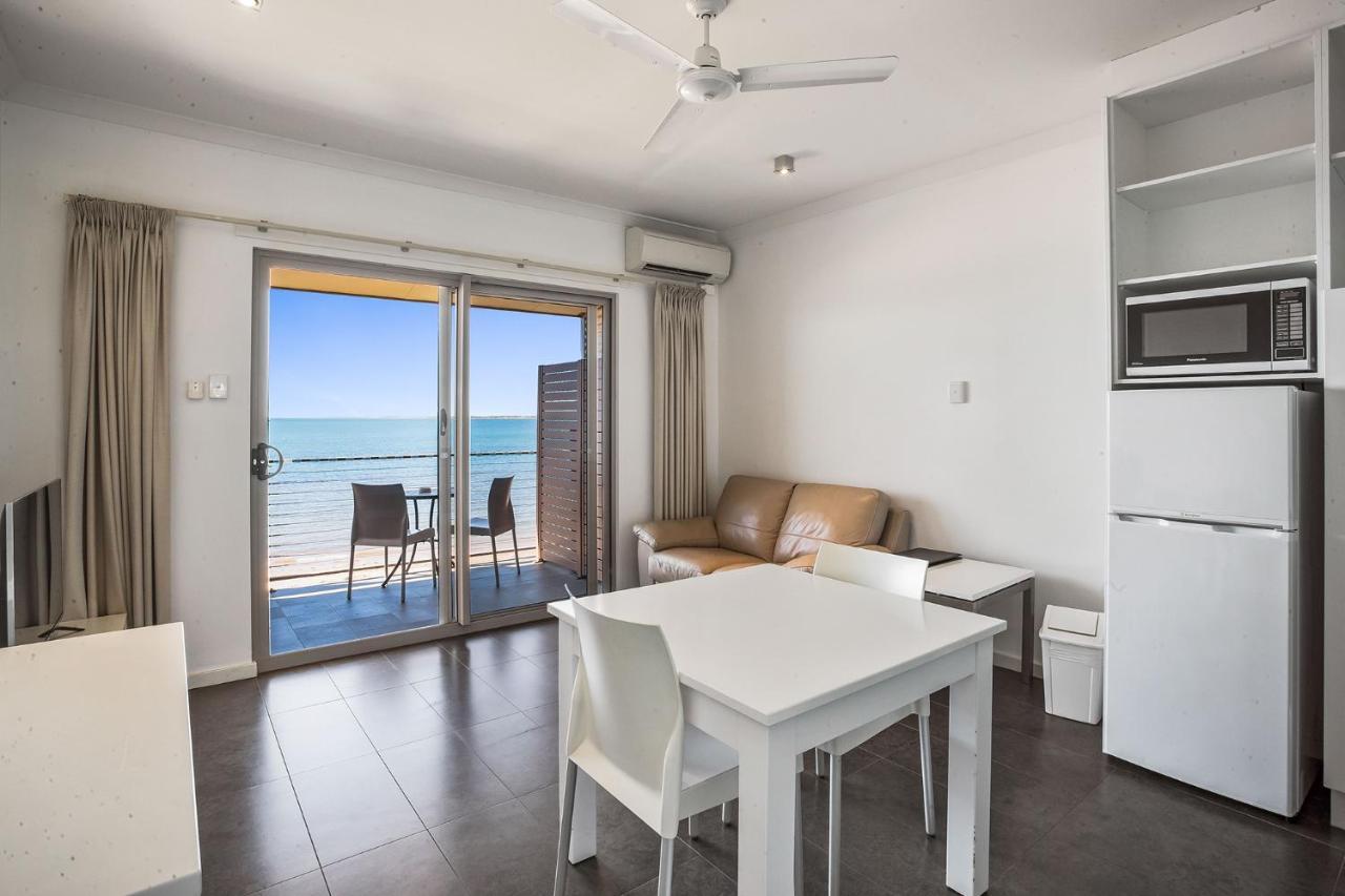 Onslow Beach Resort Εξωτερικό φωτογραφία