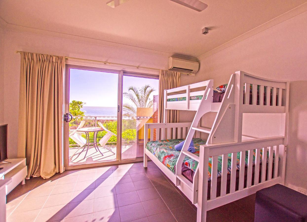 Onslow Beach Resort Εξωτερικό φωτογραφία