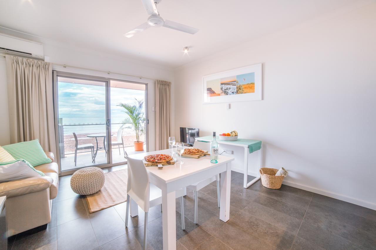 Onslow Beach Resort Εξωτερικό φωτογραφία