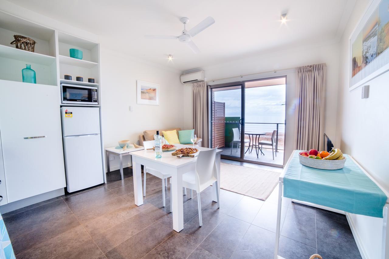 Onslow Beach Resort Εξωτερικό φωτογραφία